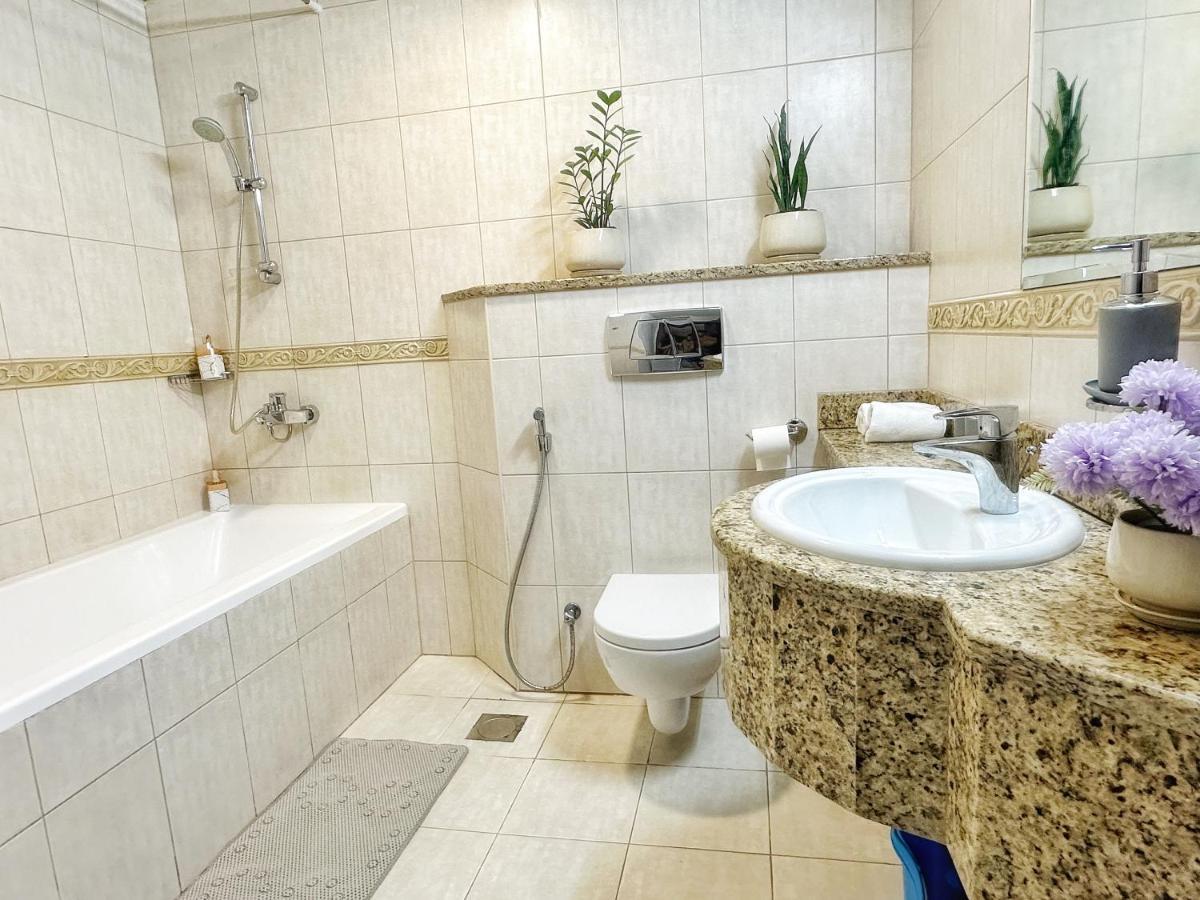 Life Above Clouds Apartment Dubai Bagian luar foto