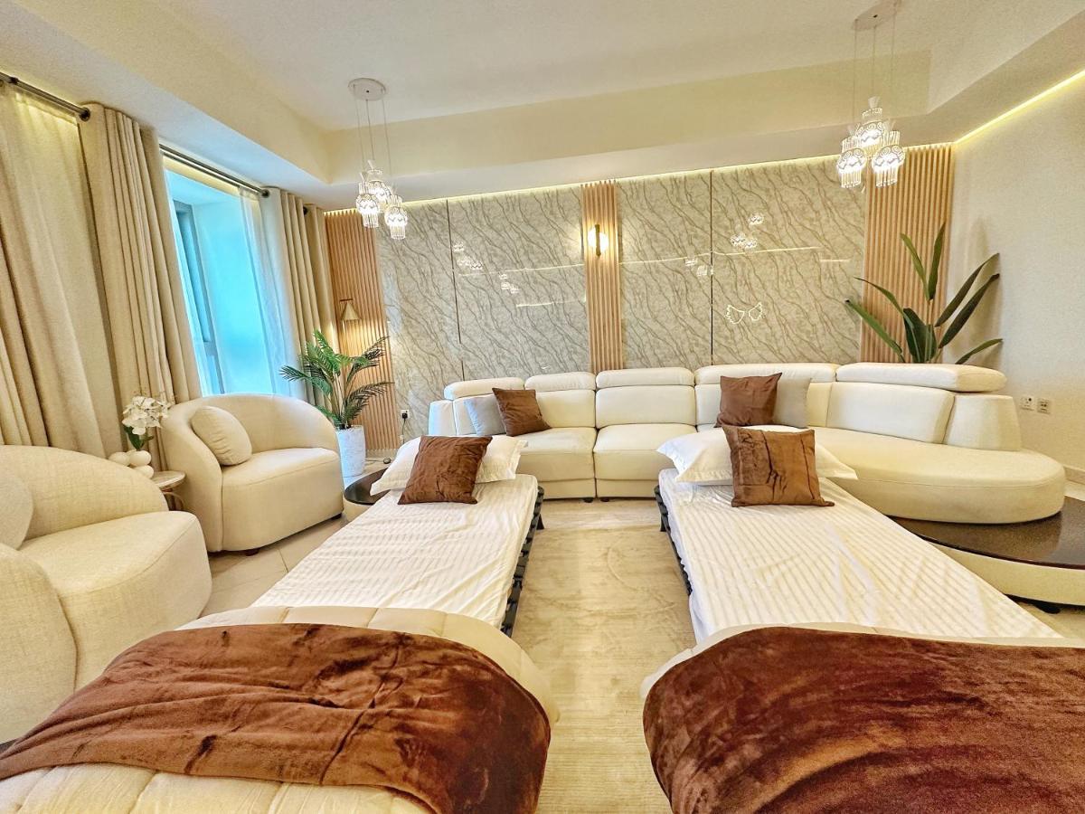 Life Above Clouds Apartment Dubai Bagian luar foto