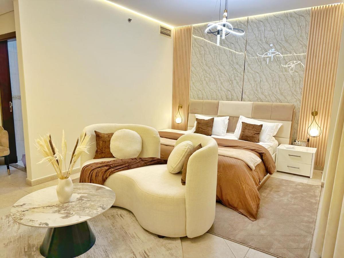 Life Above Clouds Apartment Dubai Bagian luar foto